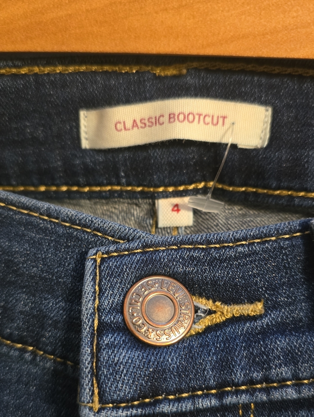 Levi's Jeans Women's Size 4 Short 4S Blue Classic Bootcut Boot Cut Embroidered - Picture 10 of 10